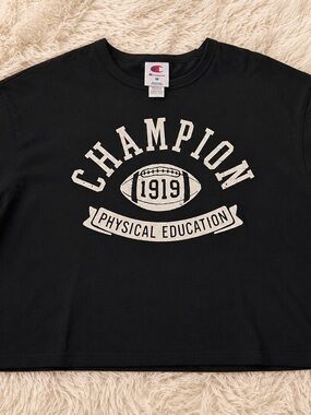 Champion Women’s Cropped Tee – Size Medium Black Physical Education Graphic